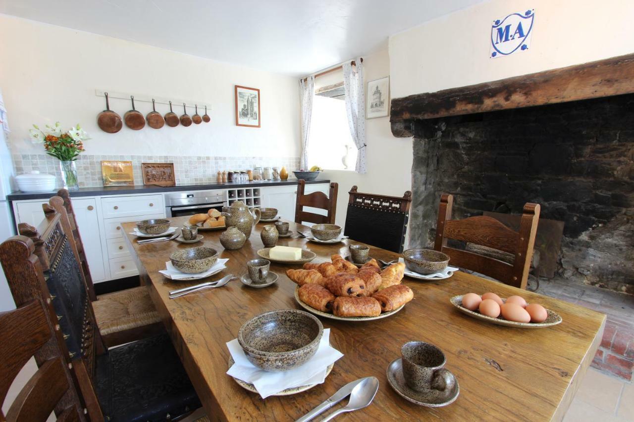 Le Douitel Bed & Breakfast Roncey Ngoại thất bức ảnh