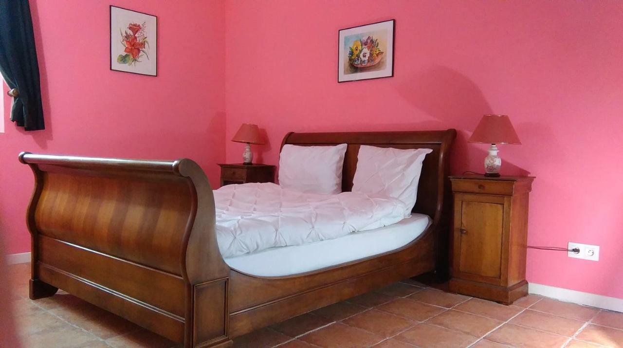 Le Douitel Bed & Breakfast Roncey Ngoại thất bức ảnh